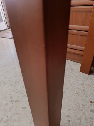 Mesa auxiliar salón cristal y madera