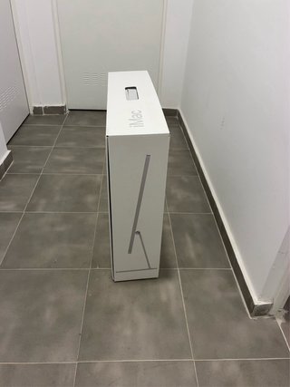 Caja iMac 2025 Apple