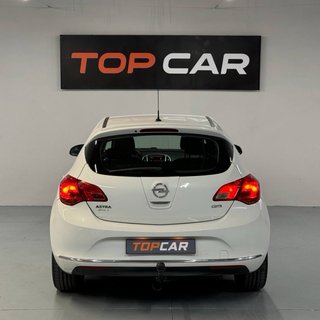 Opel Astra 2015
