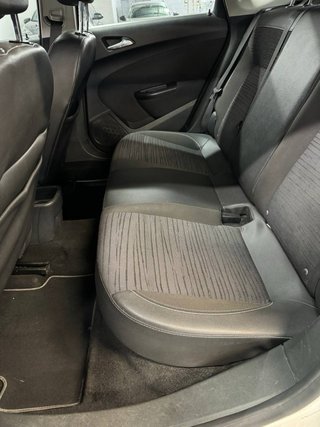 Opel Astra 2015