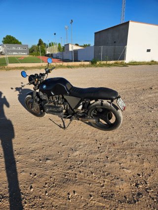 BMW K100 RS Café Racer Negra