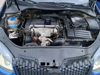 Volkswagen Golf 2004