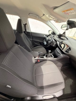 Peugeot 308 2021