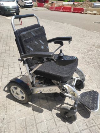 Silla de ruedas eléctrica Sorolla plegable.