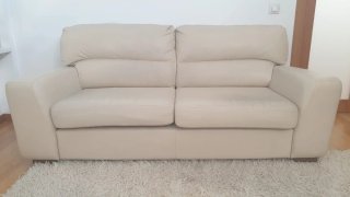 Sofá de polipiel beige 2 plazas