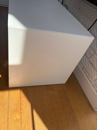 Mueble bajo blanco estilo Ikea