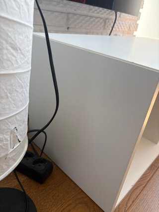 Mueble bajo blanco estilo Ikea
