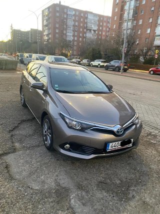 Toyota Auris 2015