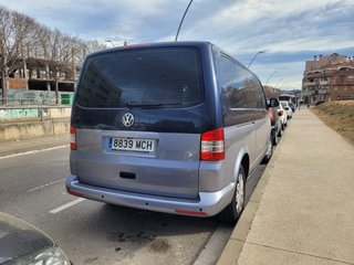 Camper Van - Volkswagen Transporter T5 2015