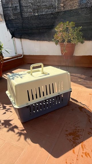 Transportín para mascotas beige y gris