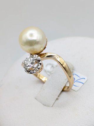 Anillo Oro Blanco Diamante y Perla Tú y Yo
