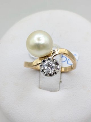 Anillo Oro Blanco Diamante y Perla Tú y Yo