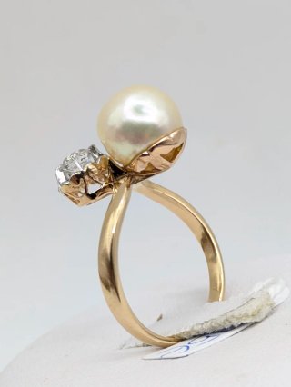 Anillo Oro Blanco Diamante y Perla Tú y Yo