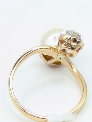 Anillo Oro Blanco Diamante y Perla Tú y Yo