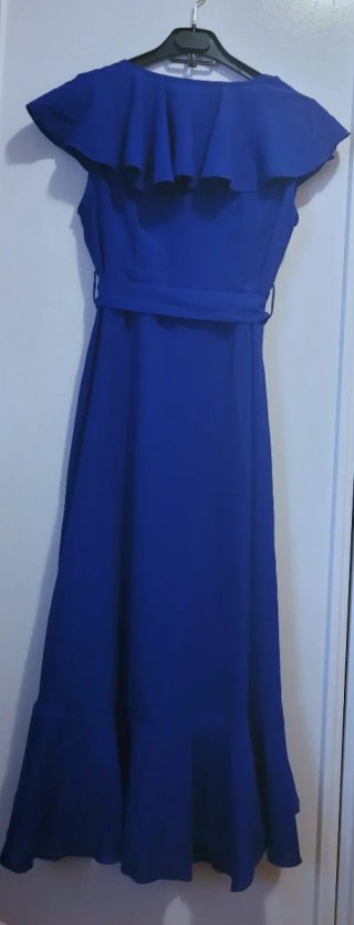 Vestido cruzado midi Chiquease azul volantes