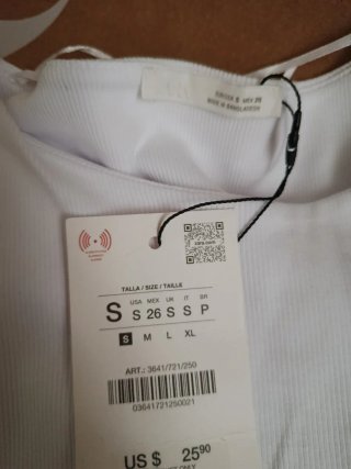 Camiseta Zara Blanca Manga Corta