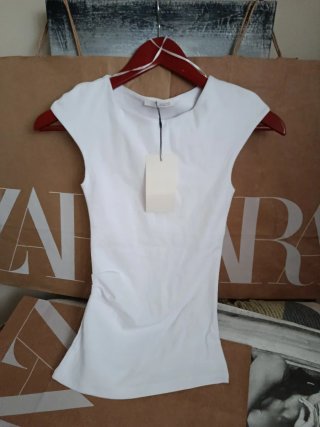 Camiseta Zara Blanca Manga Corta