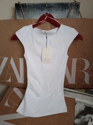 Camiseta Zara Blanca Manga Corta