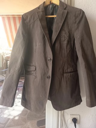 América de hombre talla 48, sin roces ni roturas