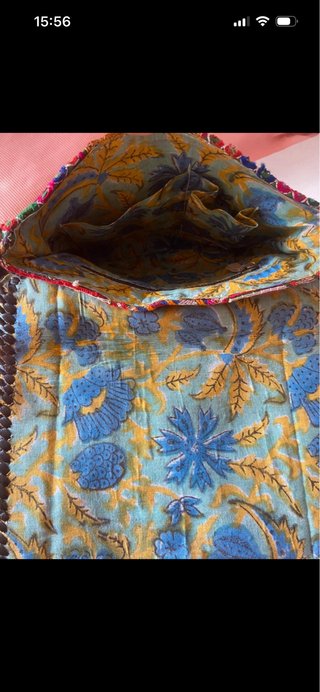 Bolso étnico hecho en India