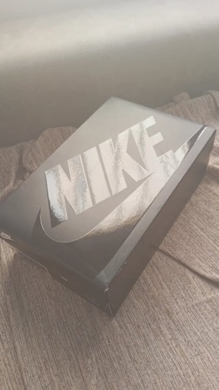 Zapatillas Nike Total 90 Oro y Blanco