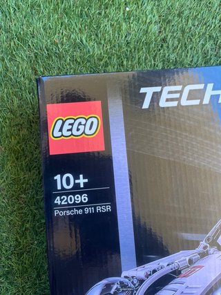 LEGO Technic Porsche 911 RSR (42096)