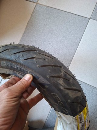 Neumático Pirelli Diablo Rosso Scooter 120/70-12