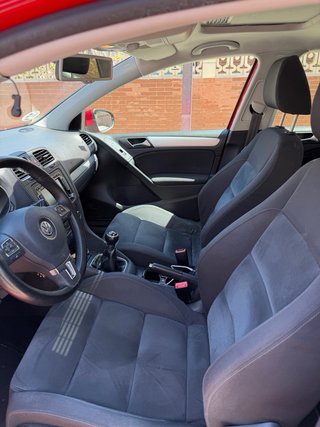 Volkswagen Golf VI