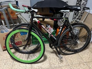 2 Bicicletas: Montaña y Fixie