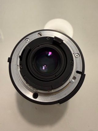 Objetivo Nikon AF Nikkor FX 24mm 2.8