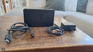 Nintendo Switch + Completos y accesorios