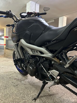 Yamaha MT-09 Negra/Azul