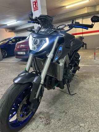 Yamaha MT-09 Negra/Azul
