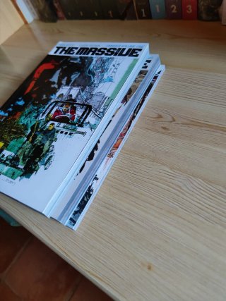 The Massive Omnibus Completa Brian Wood Dark Horse