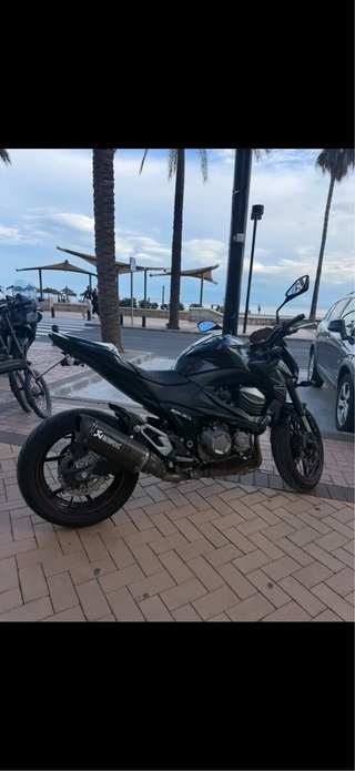 Kawasaki Z800 Negra