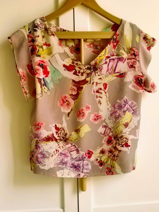 Blusa floral manga corta