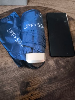 Paraguas plegable azul UPF50+