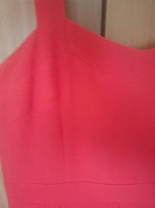 Vestido de fiesta coral