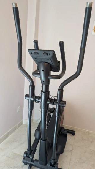 Bicicleta Elíptica BH Negra