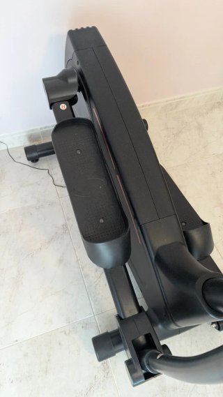 Bicicleta Elíptica BH Negra