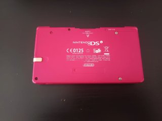 Nintendo DSi Rosa con 7 juegos y cargador