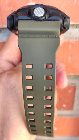 Casio G-Shock GA-700
