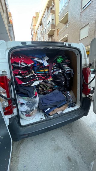 RECOJO ROPA GRATIS + LIMPIEZA DE ARMARIOS