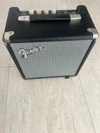 Amplificador Fender Rumble 15