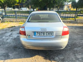 Audi A4 2004 130cv