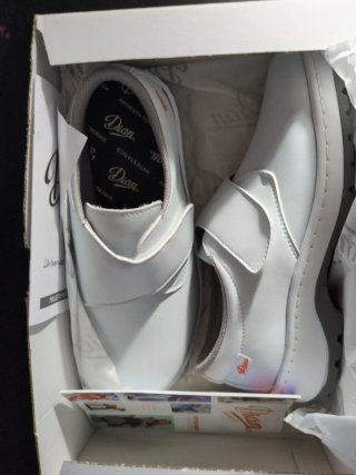 Zapatos Dian Sanitarios Blancos Nuevos