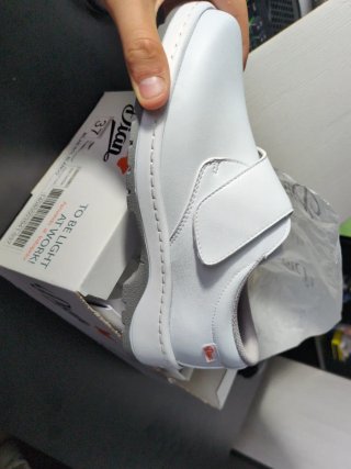 Zapatos Dian Sanitarios Blancos Nuevos