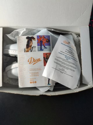 Zapatos Dian Sanitarios Blancos Nuevos