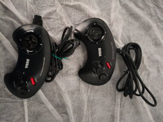 Consolas Atari 2600 Master System II, mandos, leer