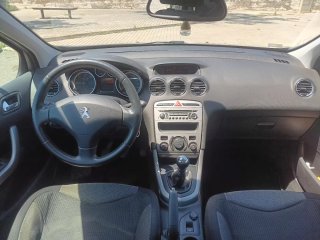 Peugeot 308 2011
